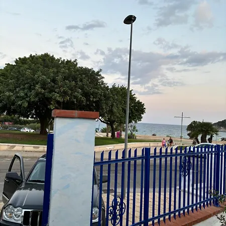 Fronte Mare * Àrbatax