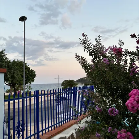 Fronte Mare Villa